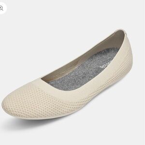 Allbirds Tree Breezer Flats in Cream Hush with Cream Hush Sole Size 6.5 US
